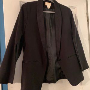 H&M Black Tuxedo jacket with open sleeve detail